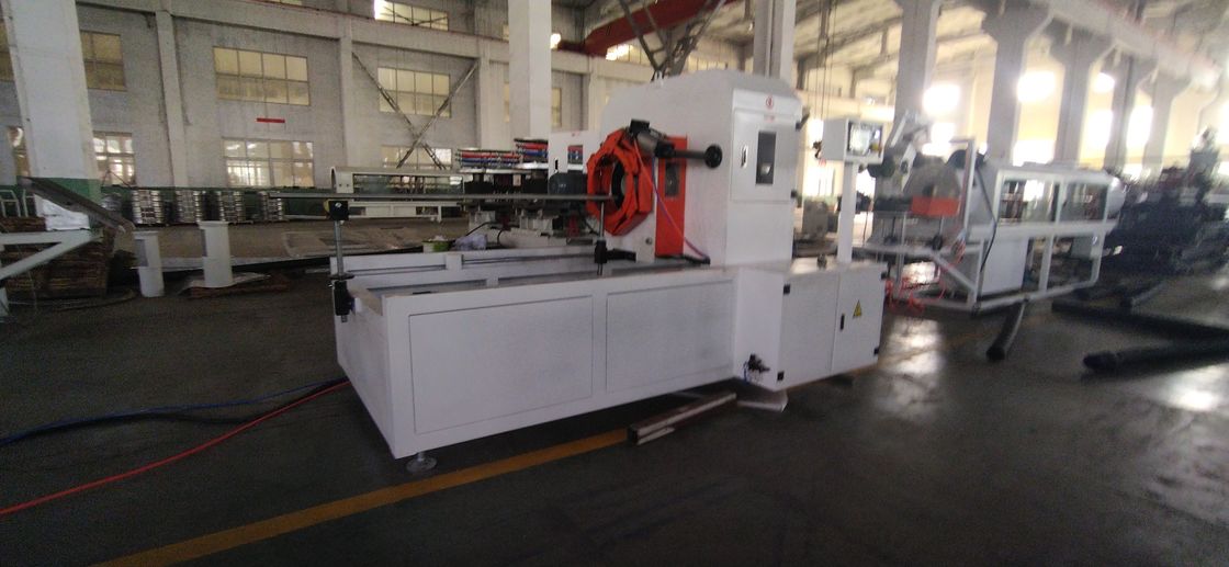 خط اکستروژن لوله موجدار دو جداره اتوماتیک با سیستم کنترل PLC پیشرفته و قالب های 28/36 جفتی برای محدوده قطر لوله 50 میلی متر تا 200 میلی متر