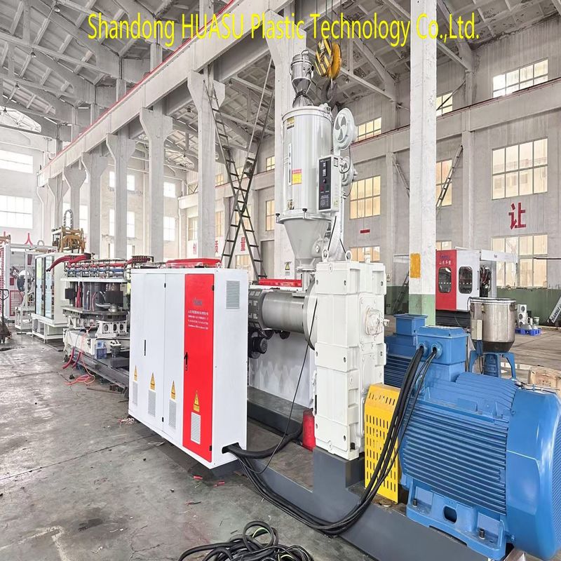 خط تولید اکستروژن لوله پلاستیکی اتوماتیک با برق اصلی زیمنس ABB و خنک کننده آب و هوا برای خروجی قابل تنظیم