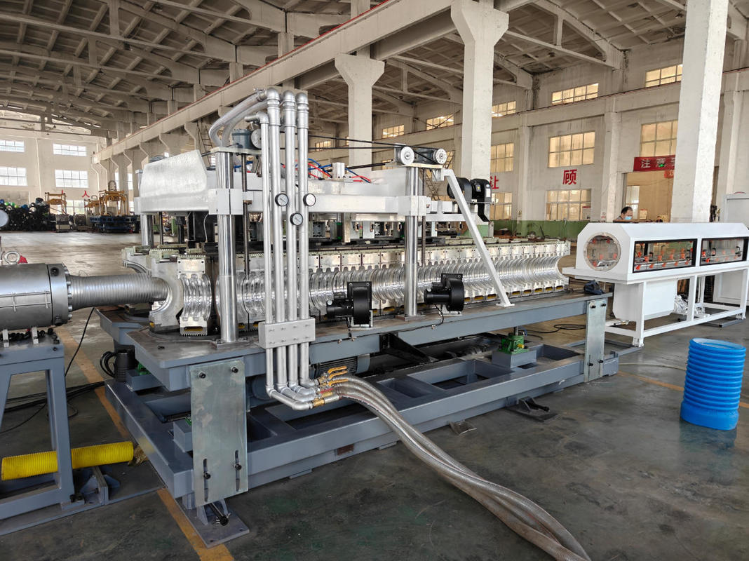 خط تولید اکستروژن لوله موجدار تک جداره 75-250 میلی‌متری با سرعت خروجی حداکثر 15 متر در دقیقه و ولتاژ 220-440 ولت