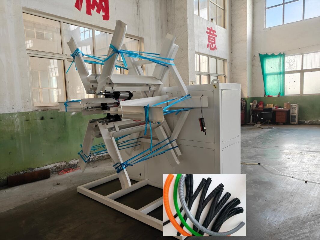 خط تولید اکستروژن لوله موجدار دو جداره با نسبت پیچ 33:1، تعداد قالب 48 و خنک کننده آبی برای تولید لوله های بادوام