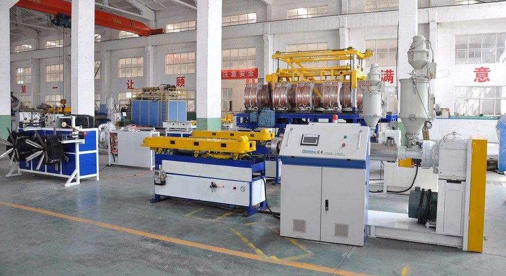 نیمه اتوماتیک انعطاف پذیر Single Line Extrusion Line Corrugated Pipe 12-120KW