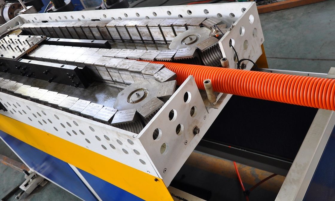 خروجی بالا دو ماشین آلات لوله راه راه دیوار، اکسترودر لوله ریخته گری SBG-63